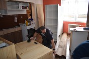a008.jpg